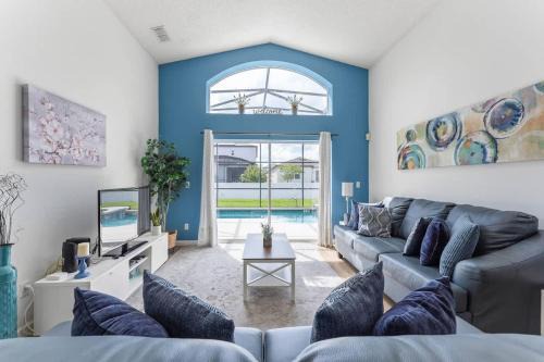 4 BR No carpet Just Remodeled Unit SR1205