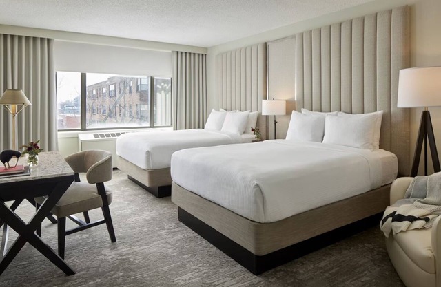 4 Group Friendly Units w/Kitchenettes | Steps to Historical Landmarks!