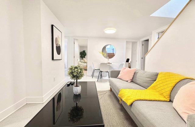 4 Large Rooms City Centre