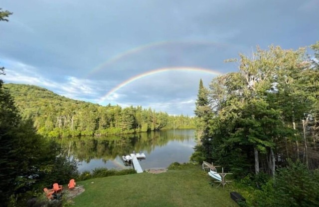 4 Seasons New Home on Beautiful Loon Lake