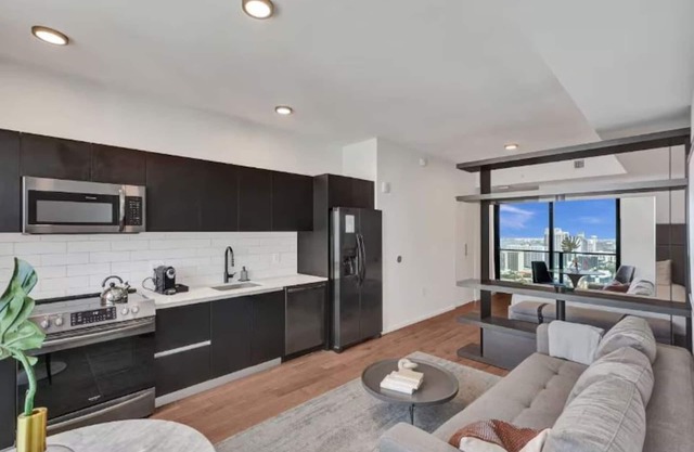 4006 - Lux Miami Studio | City & Bay Views