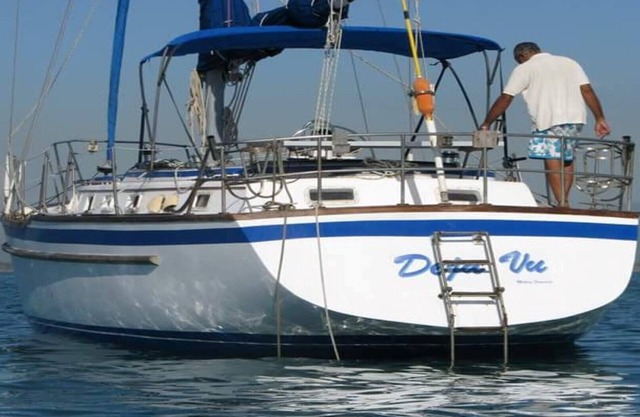 40πλ. Sailboat in Montego Bay