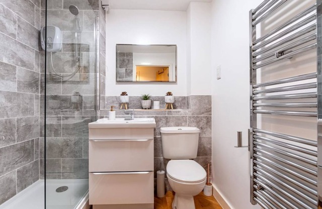 44 Clayburn by Incredible Stay