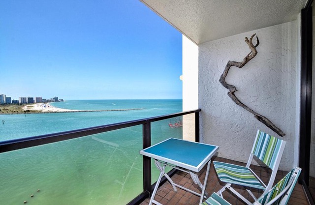 440 West 1404N 14th Floor Panoramic Water Views 23144