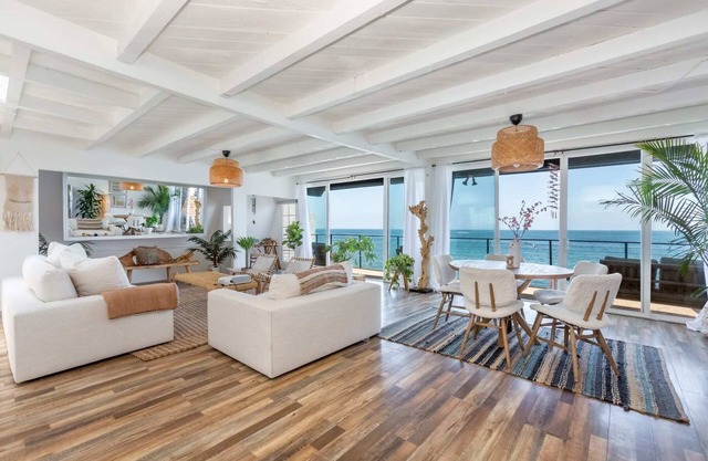 4B/4B Beach Homes with Private Beach Access
