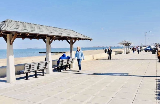 4BR 6BEDS WOLLASTON BEACH. NearBOSTON3