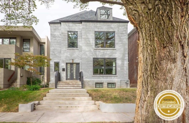 4BR Modern CWE Luxury + Garage/ABODEbucks