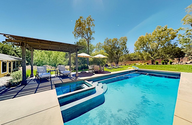 5-Acre wine country paradise with private pool, spa & bocce ball