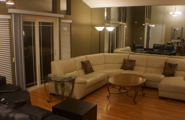 5 BEDROOM MODERN COMFORTS AND AMENITIES
