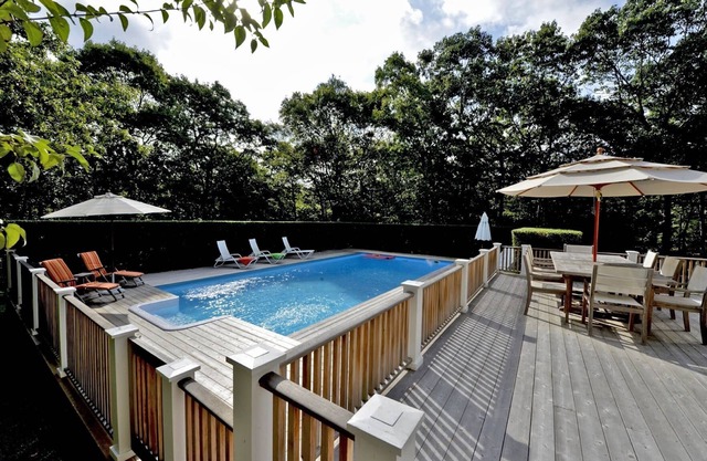 5 Bedrooms, Heated Pool!