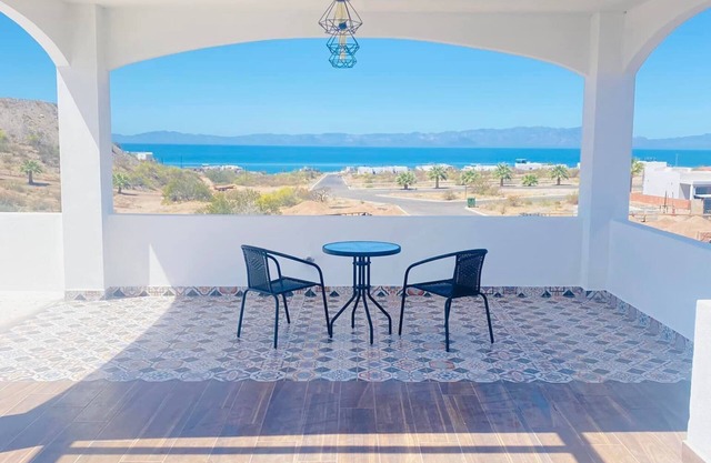 5 Minute Walk to the Beach