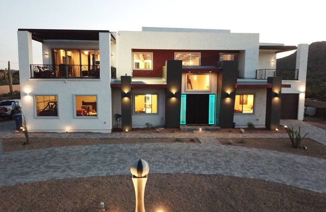5 Star *Sleeps 22 6 Bed 6 Bath 6,000 SQ Ft Modern Superstition Mnt Estate