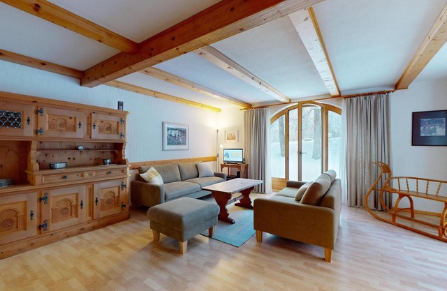 5½-roomed apartment on the ground floor, 140m2.