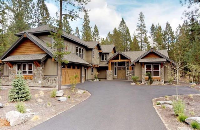 56629 Sunstone Loop | 7 BR/7.5 BA, Sleeps 16
