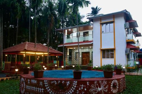 5BHK Farmhouse Near Beach