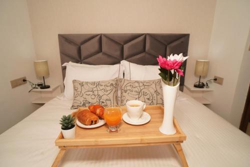 5min drive from Train Station with Parking, Air Conditioning & IPTV -Ideal for CAN 2025