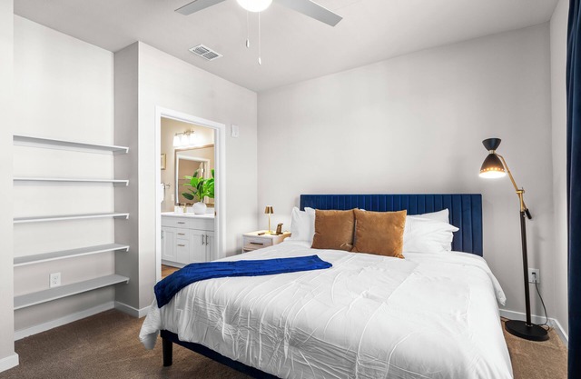 5min To Mayo Clinic & Beach Luxury Suite with 2 King Beds