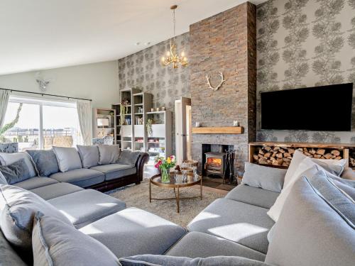 6 Bed in South Queensferry 94359