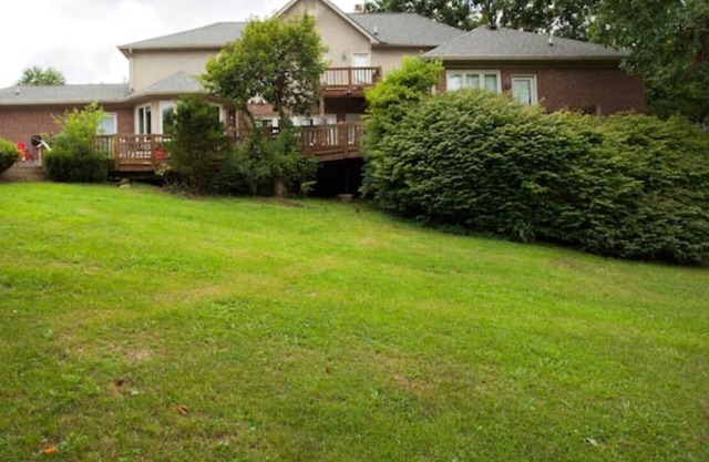 6 bedroom estate close to Broadway