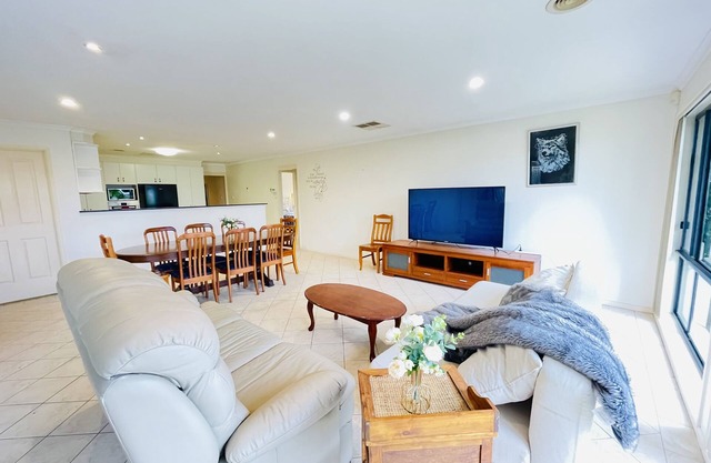 6 Bedroom House @ Gungahlin Town Center