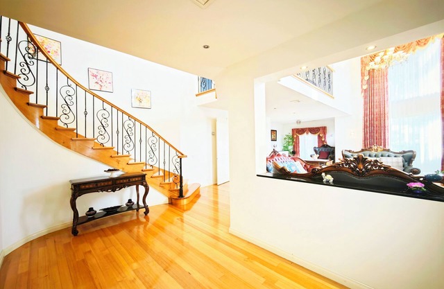 6 BR 3 BATH large mansion, 3 king beds, 4 queen beds, 5-star supreme enjoyment