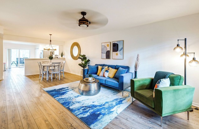 6 Mi to Beach: Naples Condo w/Pool & Hot Tub