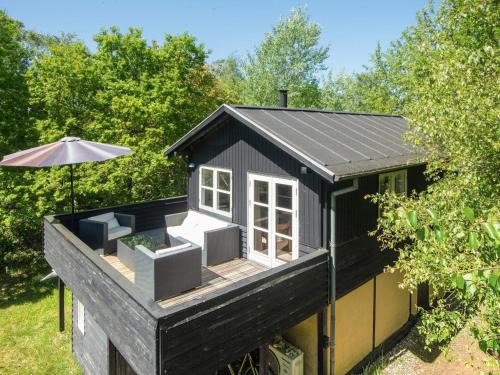 6 person holiday home in Grenaa