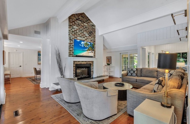 65 Baynard Cove Rd - Lagoon Views in Sea Pines