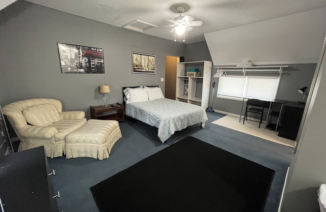 #7 Downtown Cultural Center Apartment