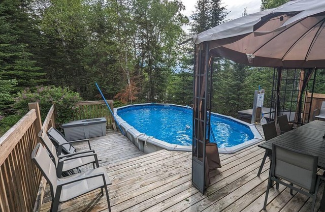 7- Forfait domaine privé de 50 acres en forêt au bord de la rivière rouge