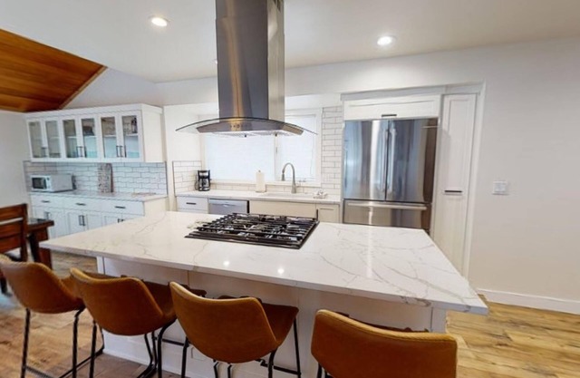79 Meadow House | 2 BR/2 BA, Sleeps 4