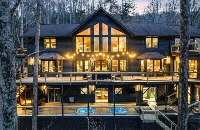 7k sq ft Mountain Estate -The Most Epic Experience