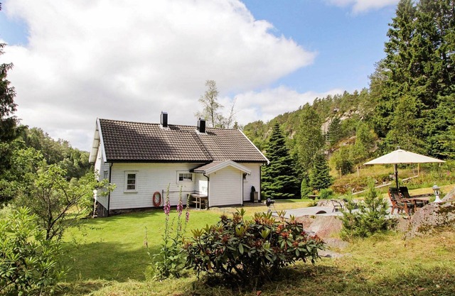 8 person holiday home in Kvås