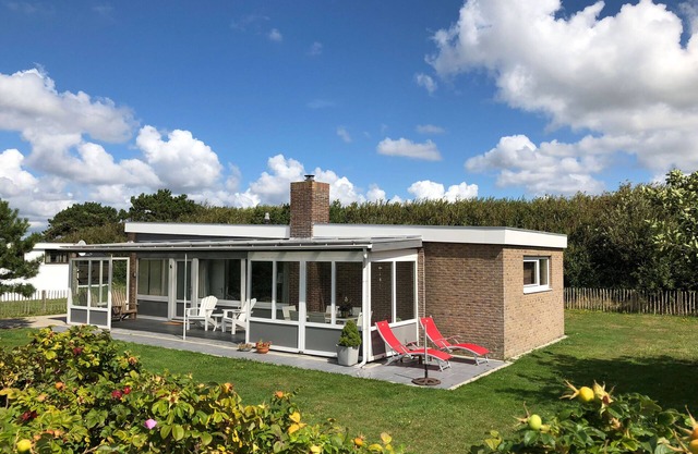 👍 800m to the beach -view of the dunes -quiet location -fenced garden -WLAN -fireplace
