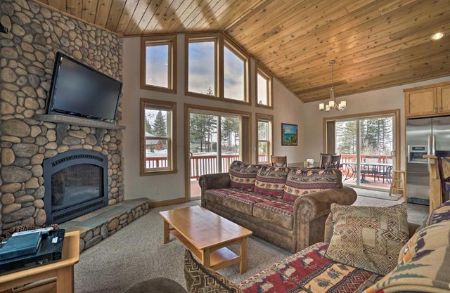 9 Mi to Heavenly Mountain South Lake Tahoe Home!