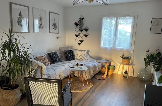 90m3 air-conditioned villa with private garden and outdoor kitchen Borgo