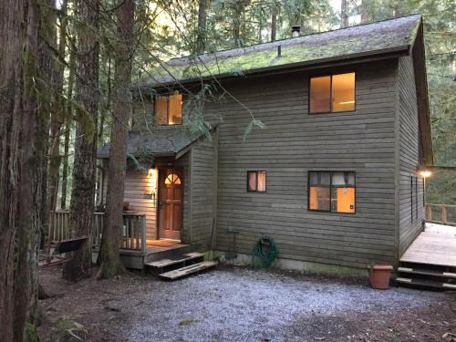 A 2-story, 3-bedroom traditional family ski chalet