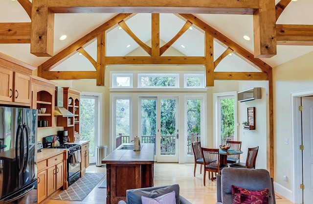A Blissful Retreat in Nature - Backing to National Forest