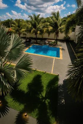 A Casa Paradisiaca l Luxo Piscina Super Hiper Quente 60 Graus Aquecimento Elétrico e Piscina Enorme com Roupa de Cama e Banho