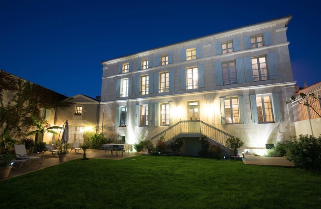A Charentaise house in the heart of Saintonge