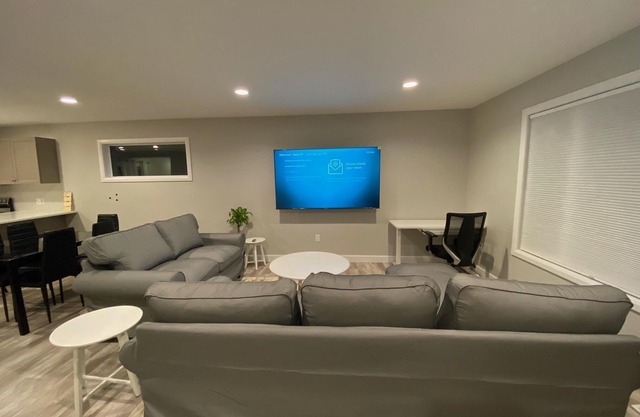 A complete home in Chatham, Ontario, Canada. (Sleeps 8)