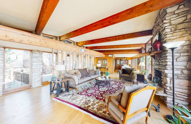 A King's View of Hill Country: Scenic Home w/End-to-End Deck