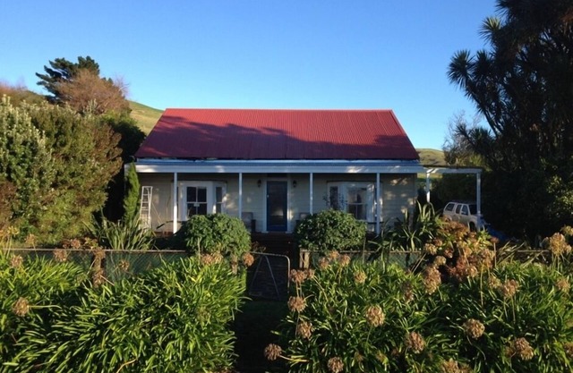A large home that is a beautiful piece of New Zealand history