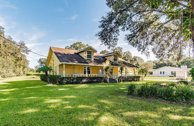 A mix of country charm & modern flair