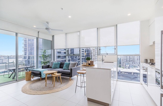 A Rewarding Escape! ~ 2Bed/2Bath/1Car/Balcony/View