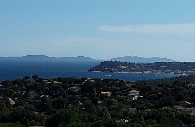A SAISIR 16 au 23 août. Breathtaking sea view - Parking - Swimming pool - Housekeeping