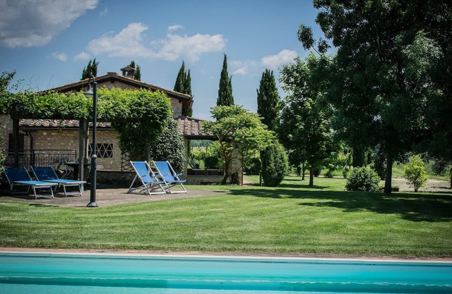 A Villa With a View of Monteriggioni and a Private Swimming Pool