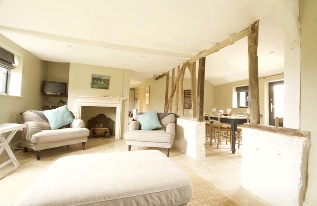 A Wonderful 3 bedroom Cottage (sleeps 6) in Eastbridge next to RSPB Minsmere