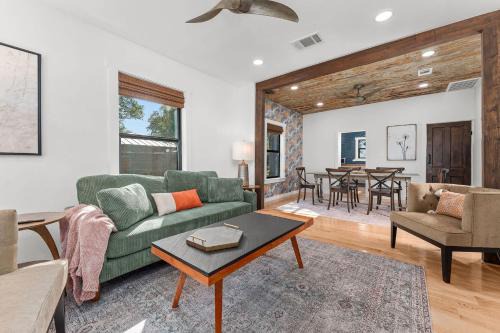 Ab Astris - Starry Night Cottage 1
