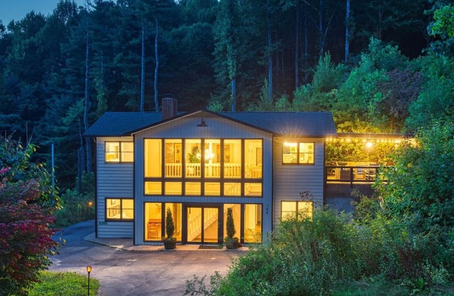 Above Asheville, Art House